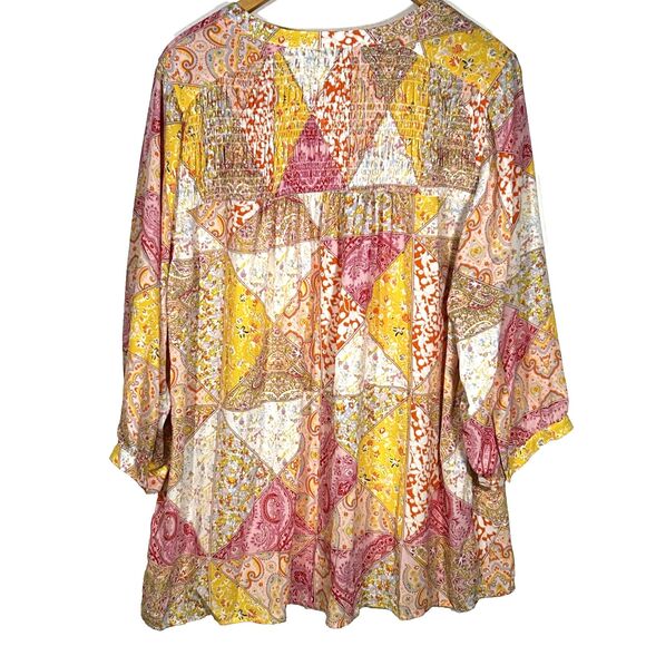 Rose + Olive Top Size 1x Patchwork Print V-Neck Floral Paisley Blouse Boho - Picture 8 of 9
